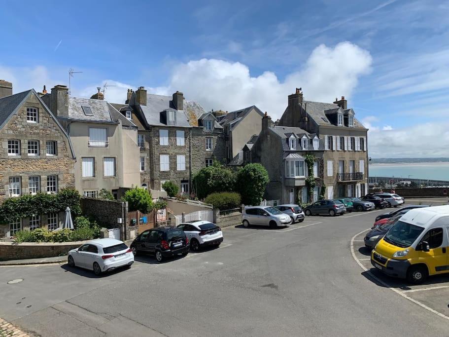 Maison Du Cap Lihou, Duplex Au 1Er Et 2Eme Etage Mansarde, Quartier Historique, Granville Exterior foto