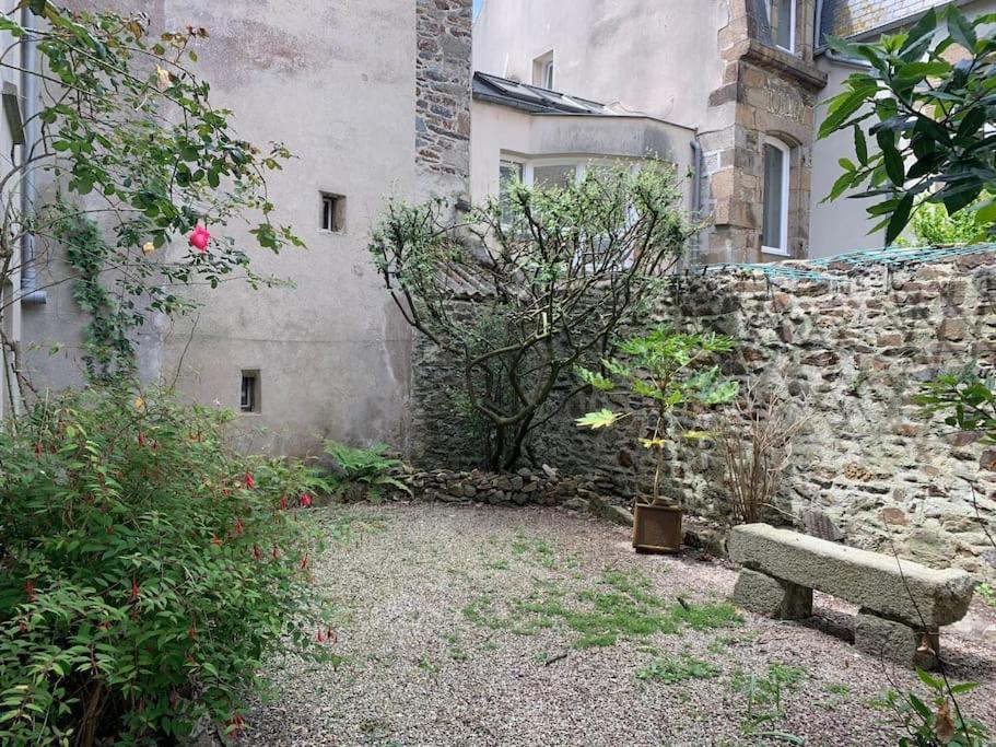 Maison Du Cap Lihou, Duplex Au 1Er Et 2Eme Etage Mansarde, Quartier Historique, Granville Exterior foto
